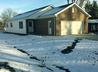 3343 Hessel Ave, Rochester Hills, MI 48307