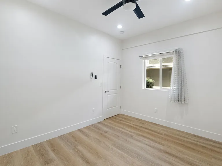 640 Imperial Ave #12 — Photo 16