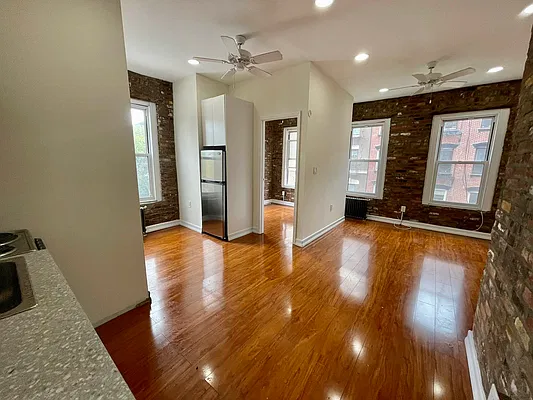 Rented by Highline Residential | media 8