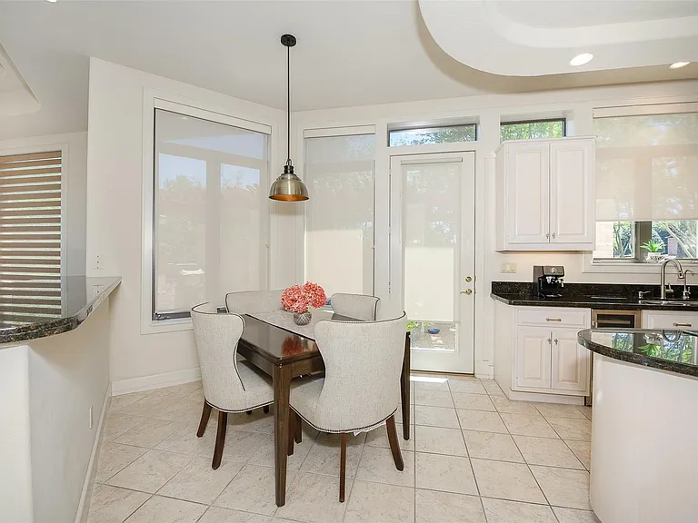 4776 Stonebriar Cir — Photo 16