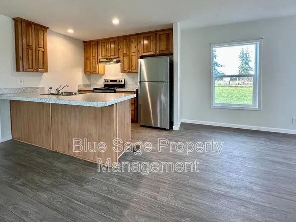 504 Spencer Rd, Sequim, WA 98382
