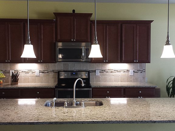 4th image of 2235 Landside Dr