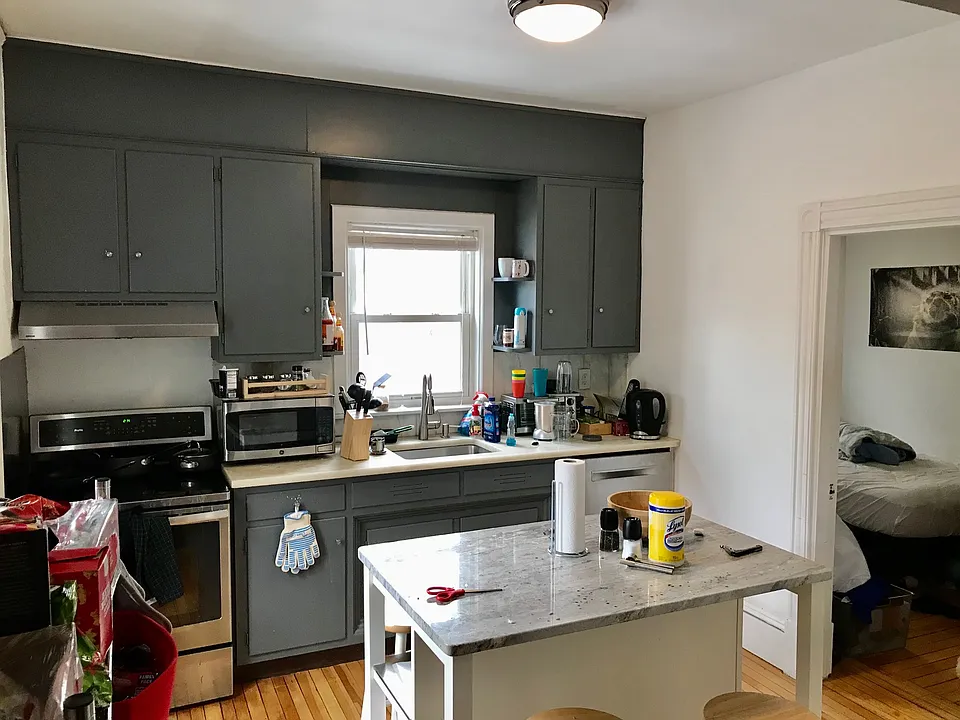 152 Curtis St #1