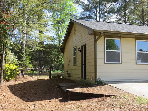 3rd image of 959 Rock Oak Ln