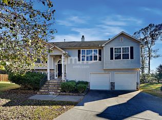 1401 Buckingham Pl, Stockbridge, GA 30281