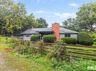 3281 Pet Cemetery Rd, Springfield, IL 62707