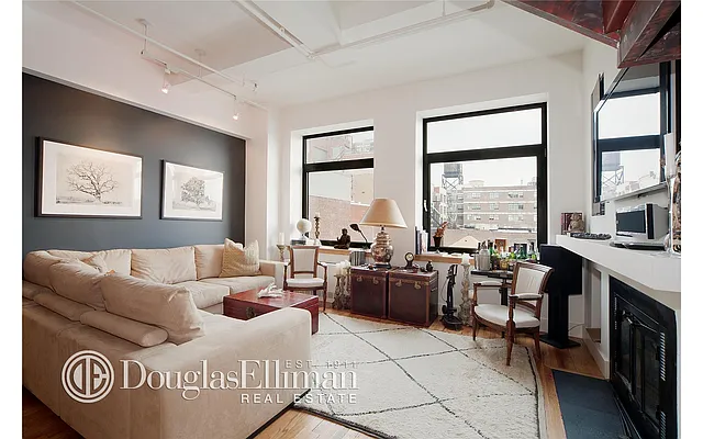 Rented by Douglas Elliman | media 20