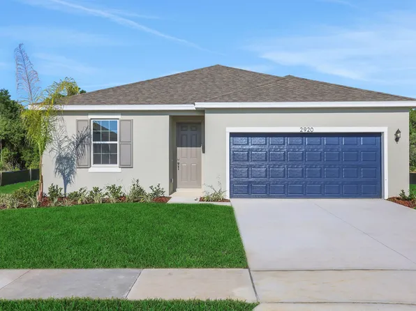 2920 Supermarine Rd, Tavares, FL 32778