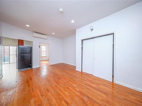5th image of 1642 Bath Ave