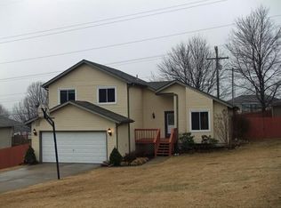 3986 W Cambridge St, Springfield, MO 65807