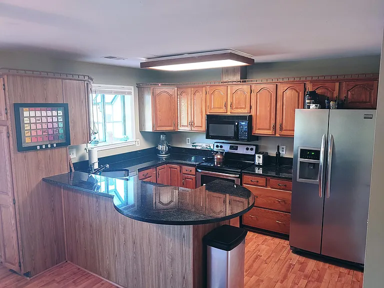 8013 Merry Oaks Ct — Photo 6