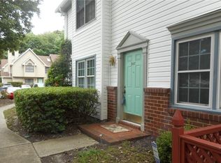 24 Tamarisk Quay APT C, Hampton, VA 23666