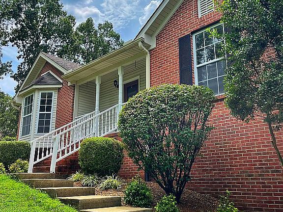 2nd image of 208 Westwood Dr