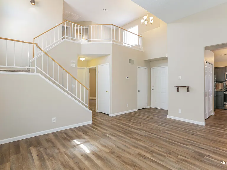 220 Coconut Grove Ct — Photo 5