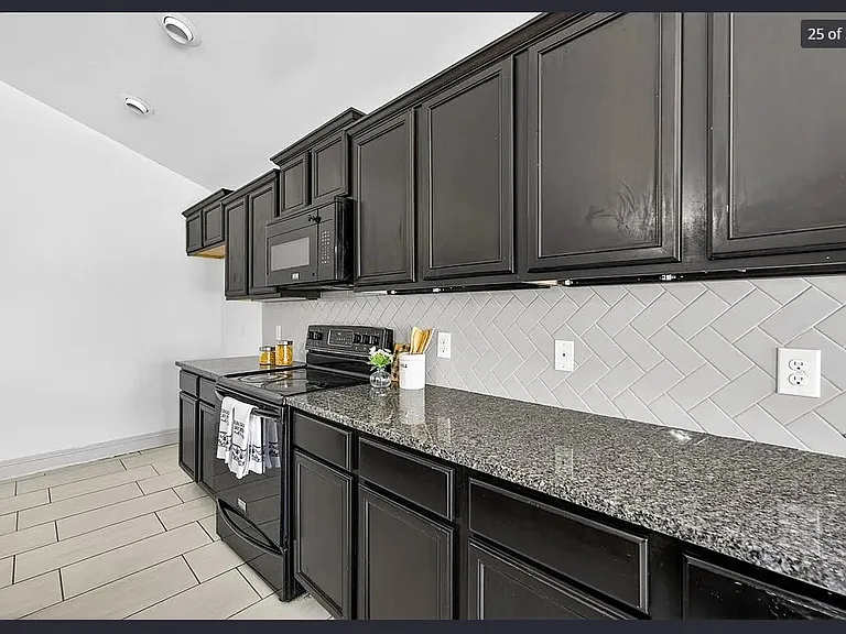 9904 Aloe Ct — Photo 45