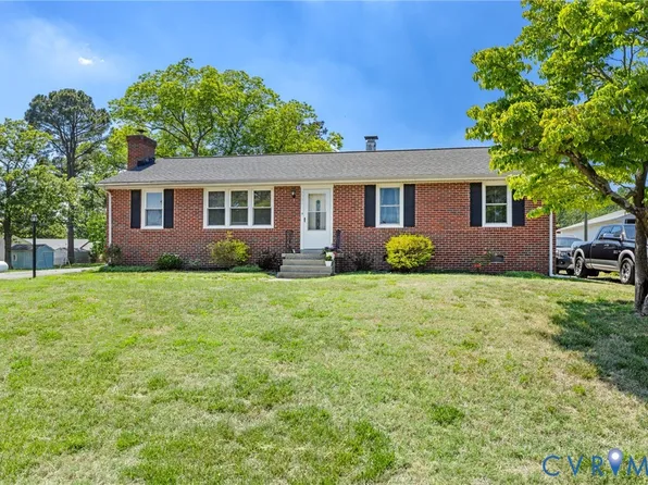 7981 Meadow Dr, Mechanicsville, VA 23111