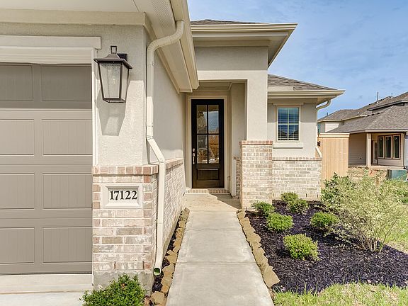 2nd image of 17122 Bluebonnet Creek Trl