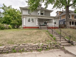 1077 27th St, Des Moines, IA 50311