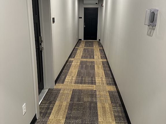 4th image of 4 Laurel Hill Dr #2