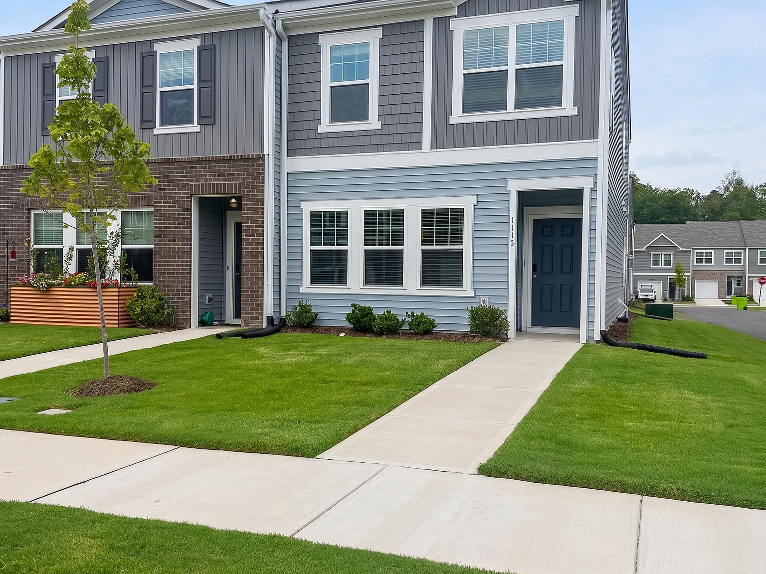 3 bed, 2.5 bath, 1594 sqft, $1,875 — Photo 2