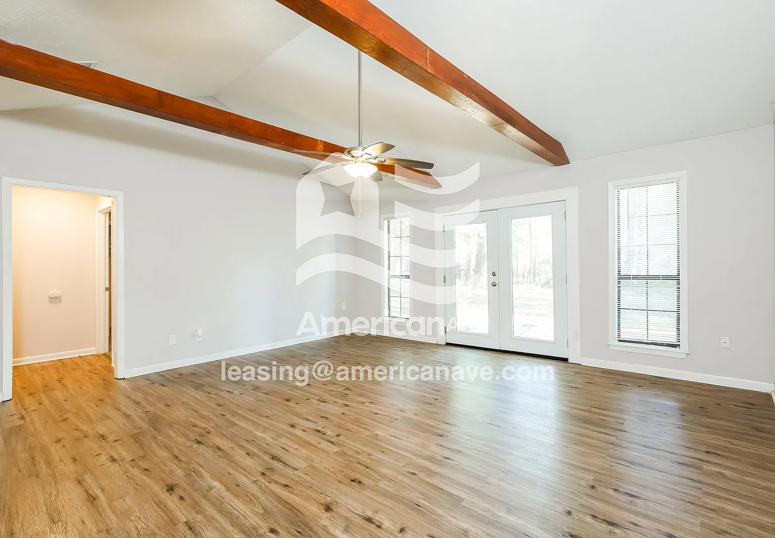 3 bed, 2.0 bath, 1430 sqft, $1,549 — Photo 4