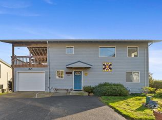 305 Cypress Ave, Garibaldi, OR 97118