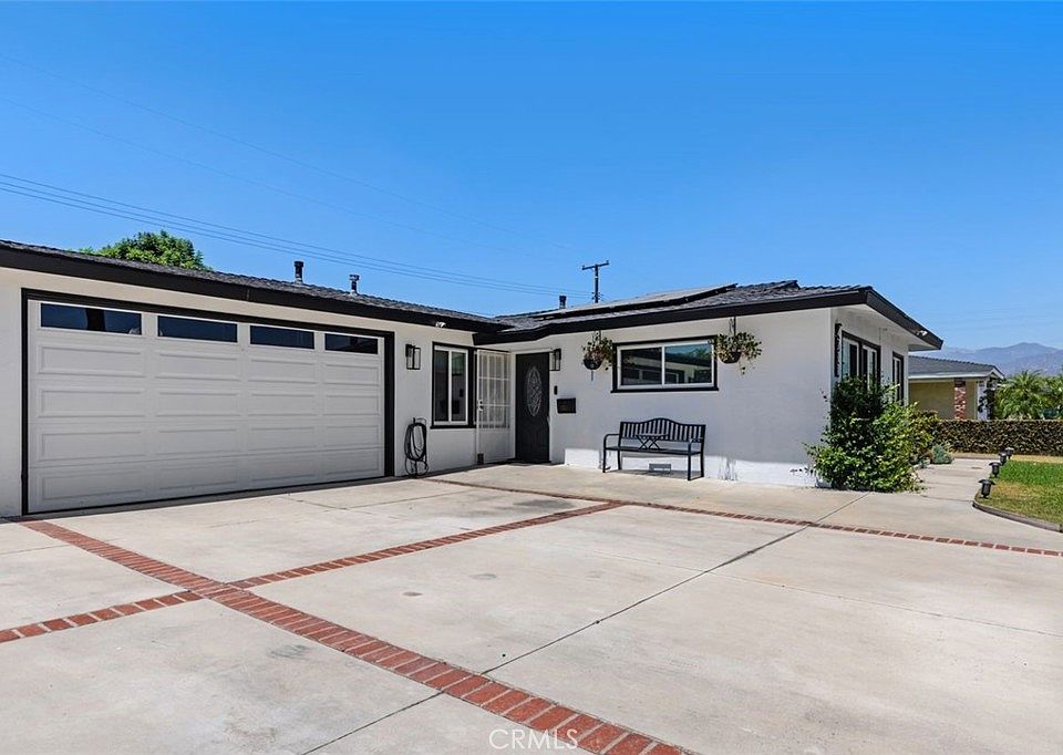 1st image of 4711 N Hollenbeck Ave