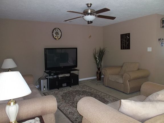 3rd image of 16606 Cheshire Grove Ln