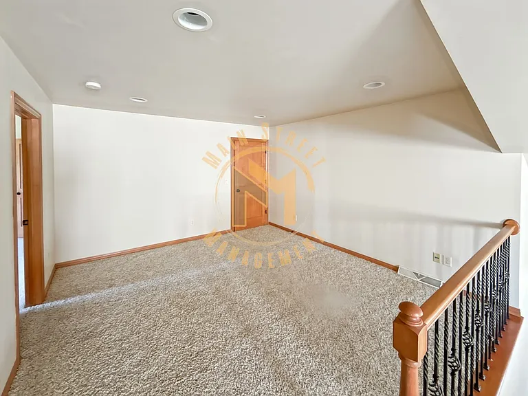 2662 Cormier Rd — Photo 20