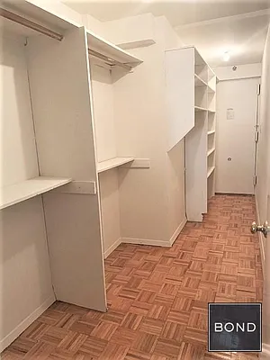 Rented by Bond New York | media 48