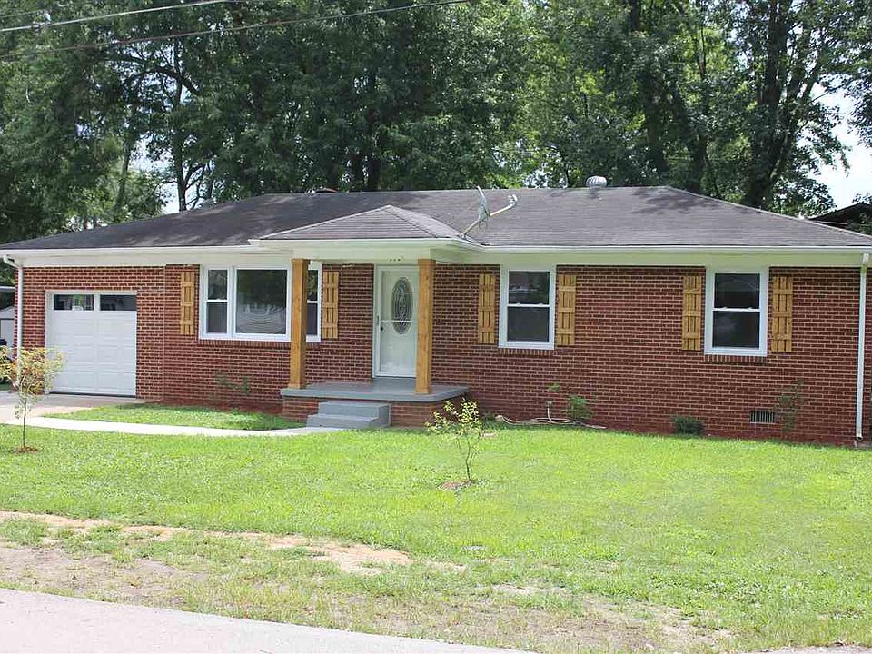 1st image of 110 E Baker Dr