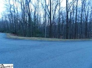 540 Hemlock Trl, Cleveland, SC 29635