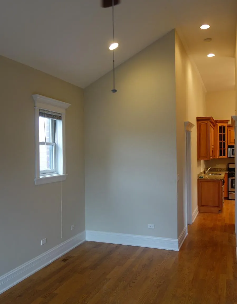 3 bed, 1100 sqft, $2,300 — Photo 3