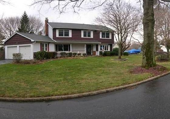 2nd image of 8 Ridgeview Pl