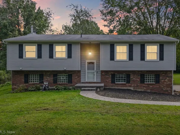 111 Highland Ave, Munroe Falls, OH 44262