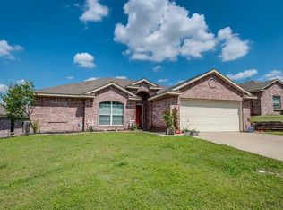 810 Green Acres Ln, Midlothian, TX 76065