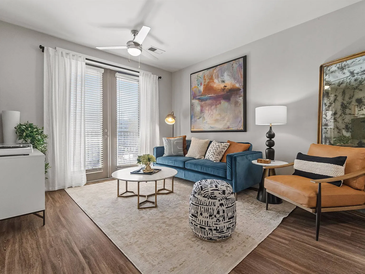 1010 Dilworth Apartments — Photo 4