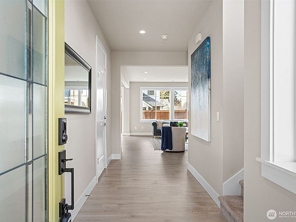 4th image of 9951 135th Avenue NE #3