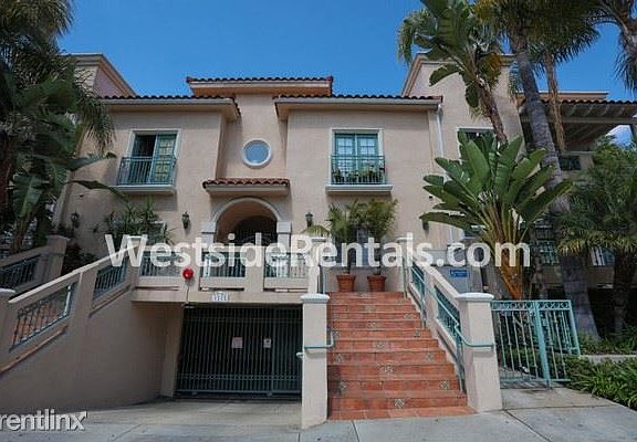 2nd image of 1515 N Fairfax Ave APT 1