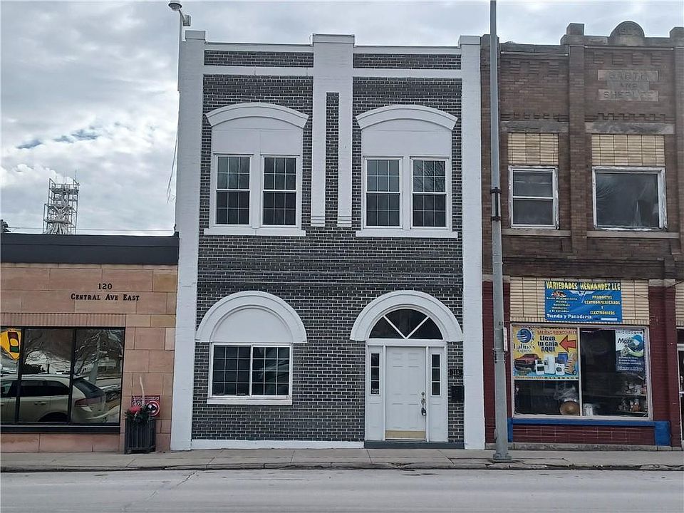 1st image of 118 Central Ave E
