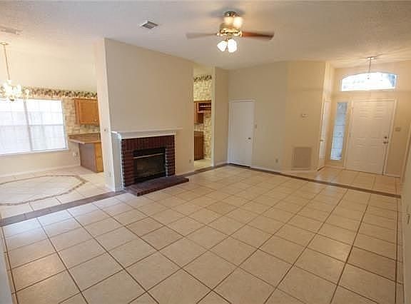 5th image of 7440 Blackthorn Dr #Single