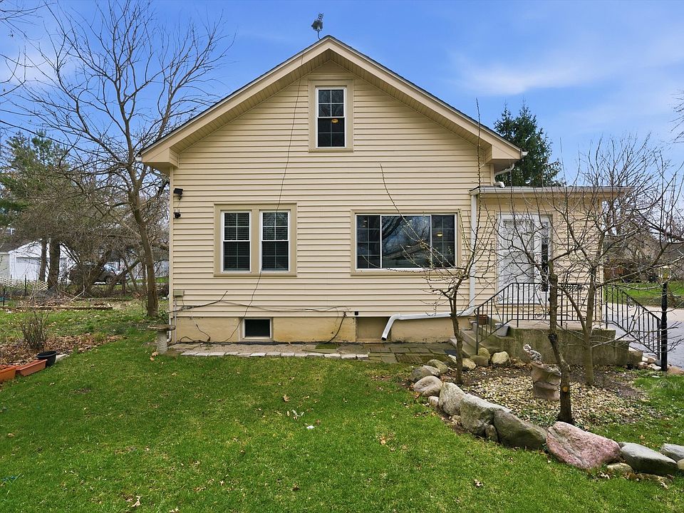 1st image of 305 Circle Rd