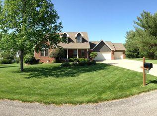 19747 Foxridge Dr, Country Club, MO 64505