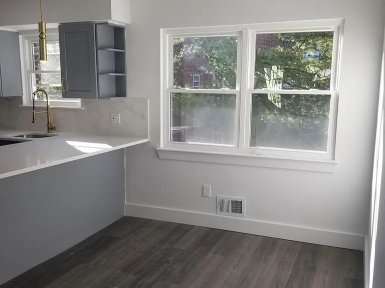 310 Sawmill Rd — Photo 24