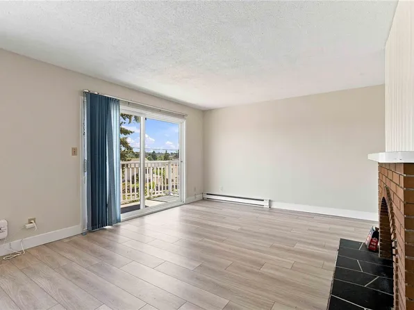 2940 Cedar Hill Rd, Victoria, BC V8T 3H9