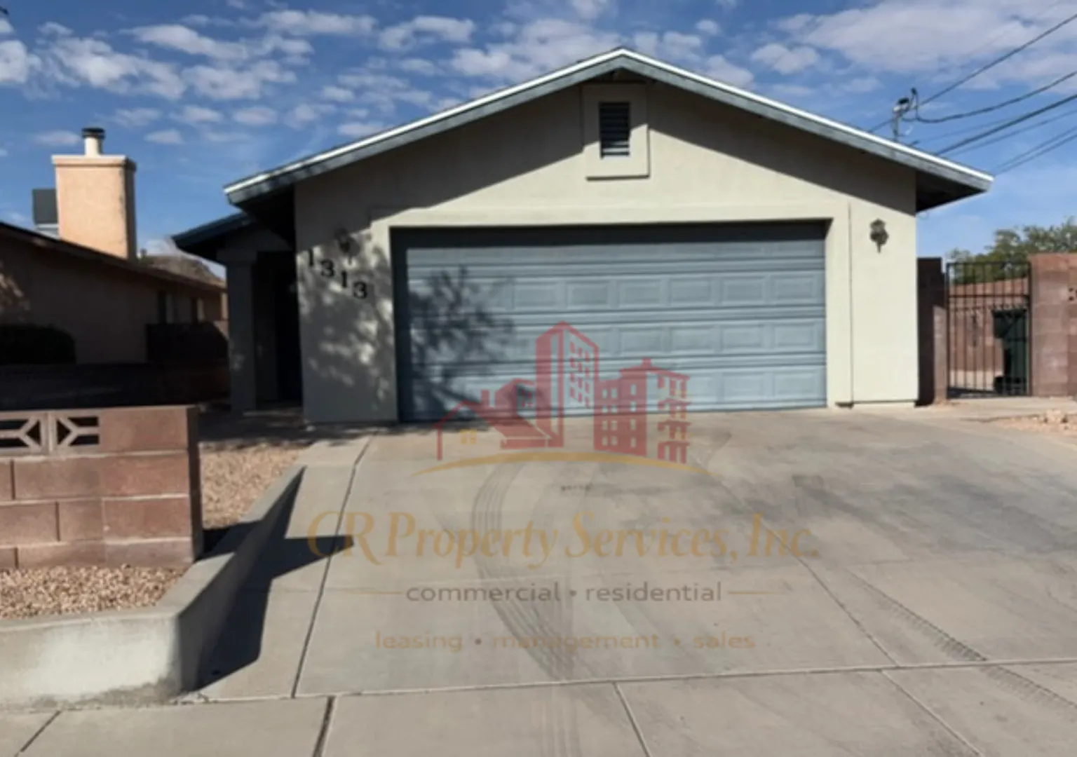 Bright & Spacious 3-Bedroom Home with Skylights and Covered Patio — Photo 2
