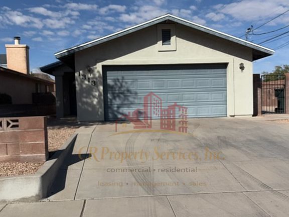 2nd image of 1313 Main St