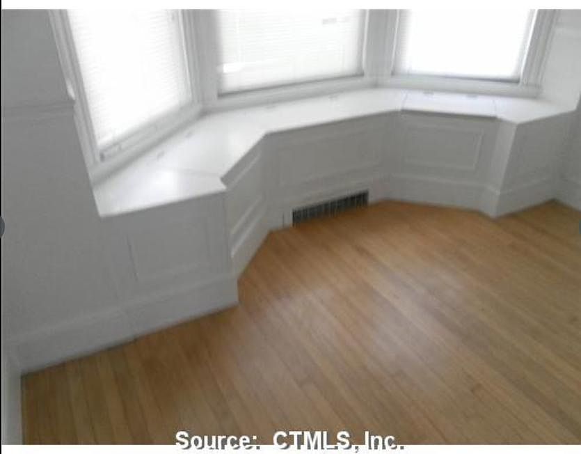 2nd image of 25 Hoyt St #1