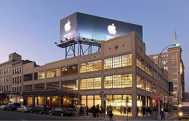 Rented by Douglas Elliman | media 34