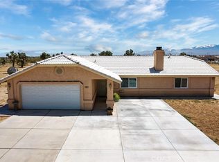 7445 Estero Rd, Phelan, CA 92371